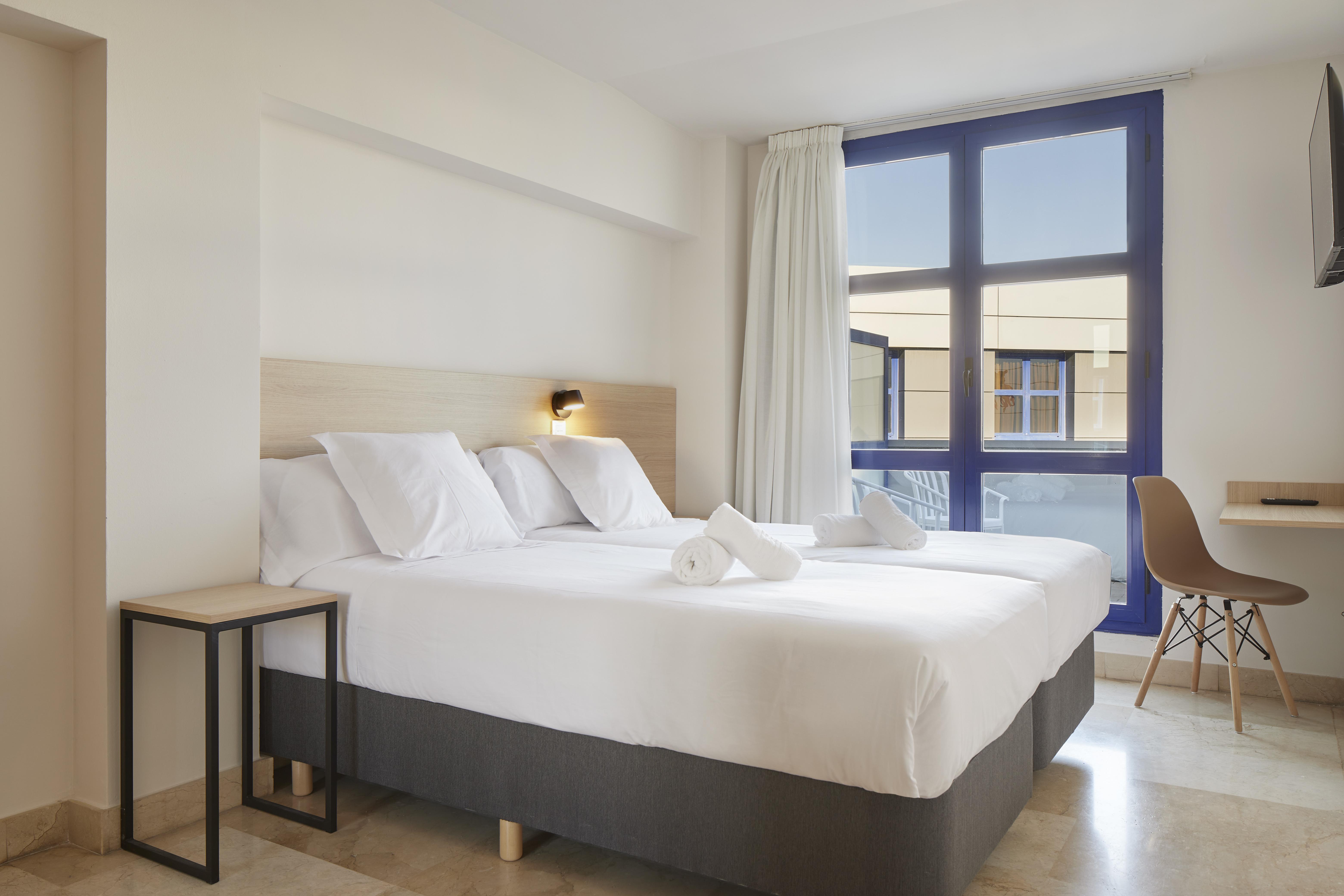 Iraipe Logrono Hotel Ngoại thất bức ảnh